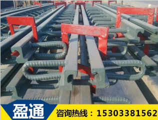 在橋梁伸縮縫裝置兩端設(shè)置翹頭有什么作用？