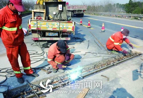 金東區(qū)公路管理段采用橋梁伸縮縫快速修補工藝 金東區(qū)公路管理段采用橋梁伸縮縫快速修補工藝