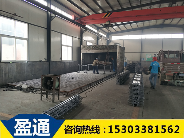 盈通橋梁伸縮縫生產(chǎn)車間.jpg 盈通橋梁伸縮縫生產(chǎn)車間.jpg